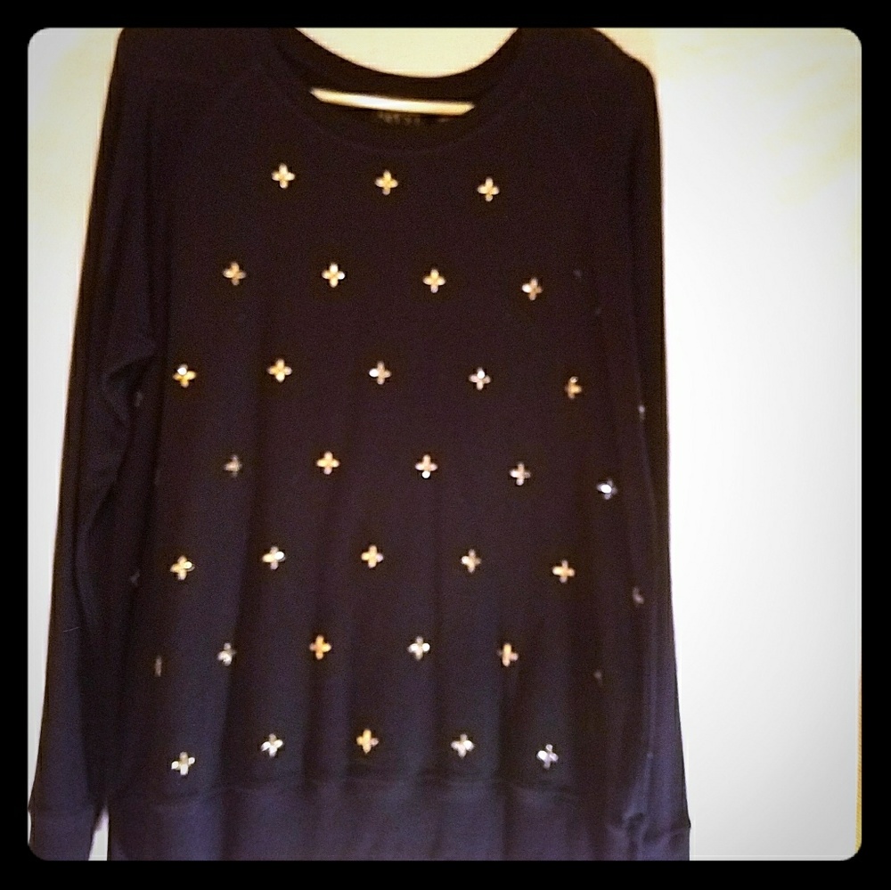 Pullover light sweater